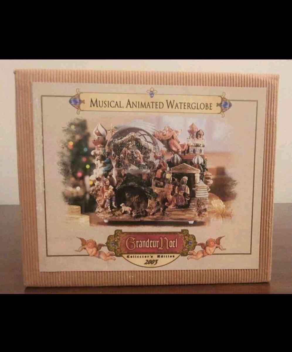 2003 Collectors Edition Waterglobe