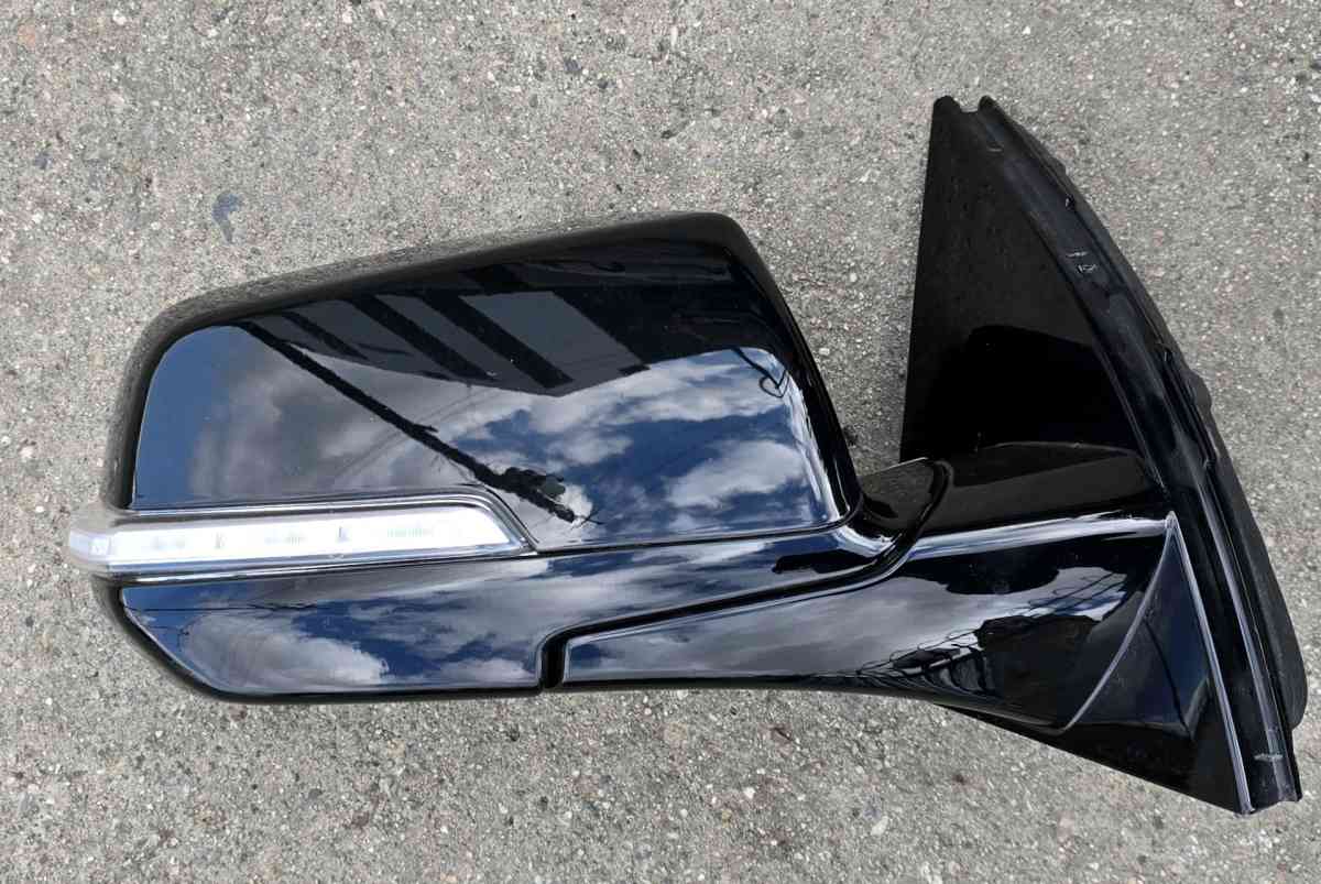 2019 2020 2021 CHEVY TRAVERSE RIGHT PASSENGER MIRROR