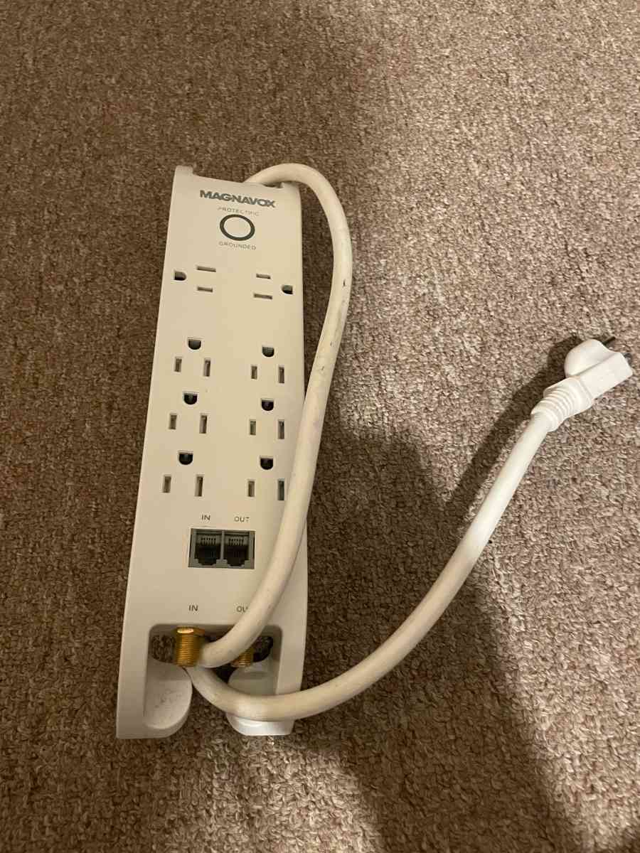 8 outlet plug