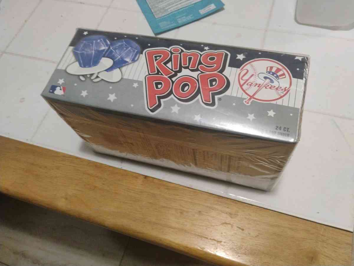 Yankees Ring Pop 2405 OZ 14g Pops NervWT 12 OZ