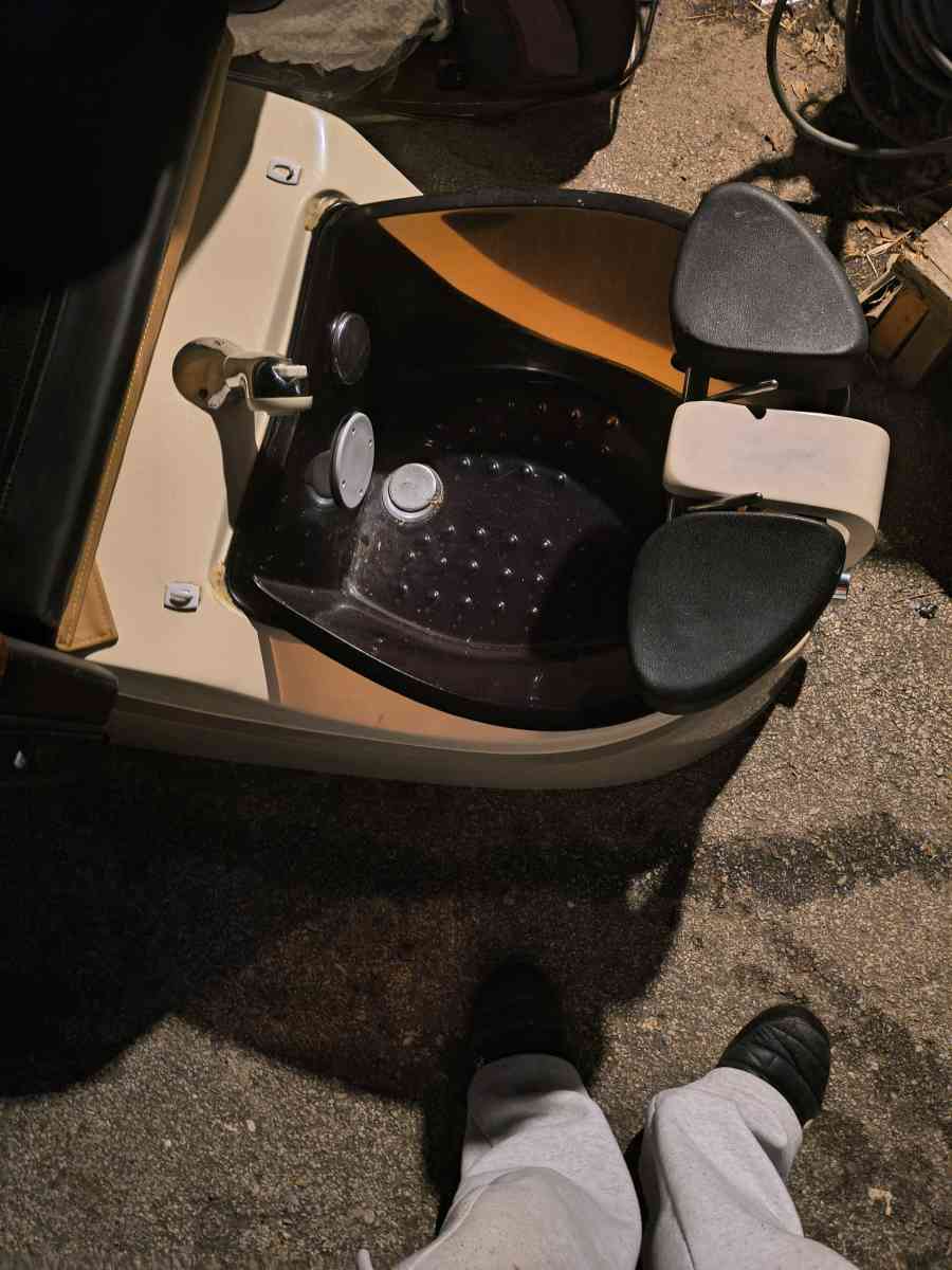 Massage and Pedicure Chair 2015