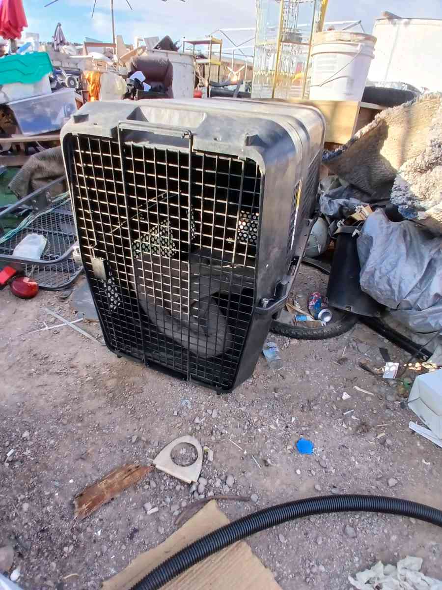 Xtra large dog kennel