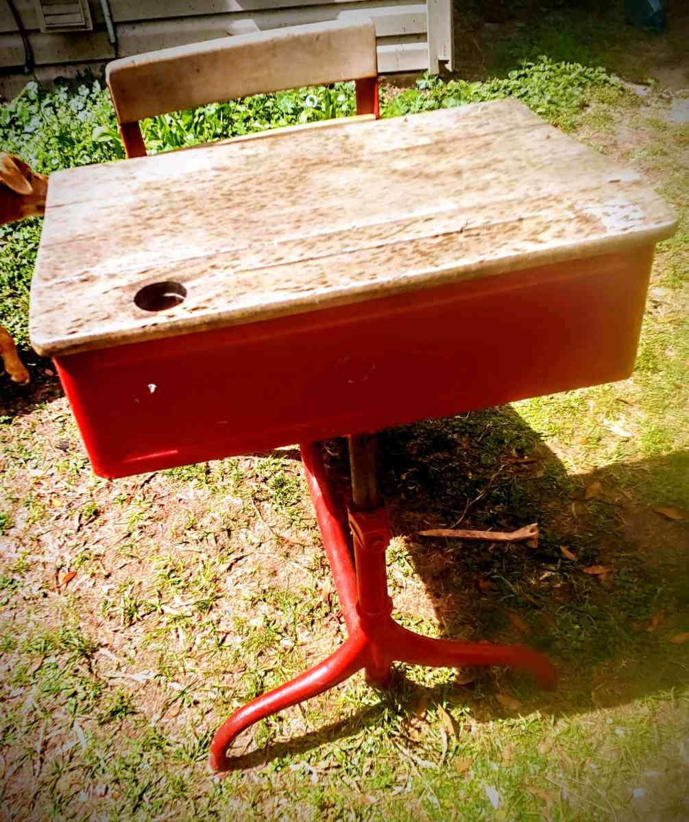 vintage American seating school desk