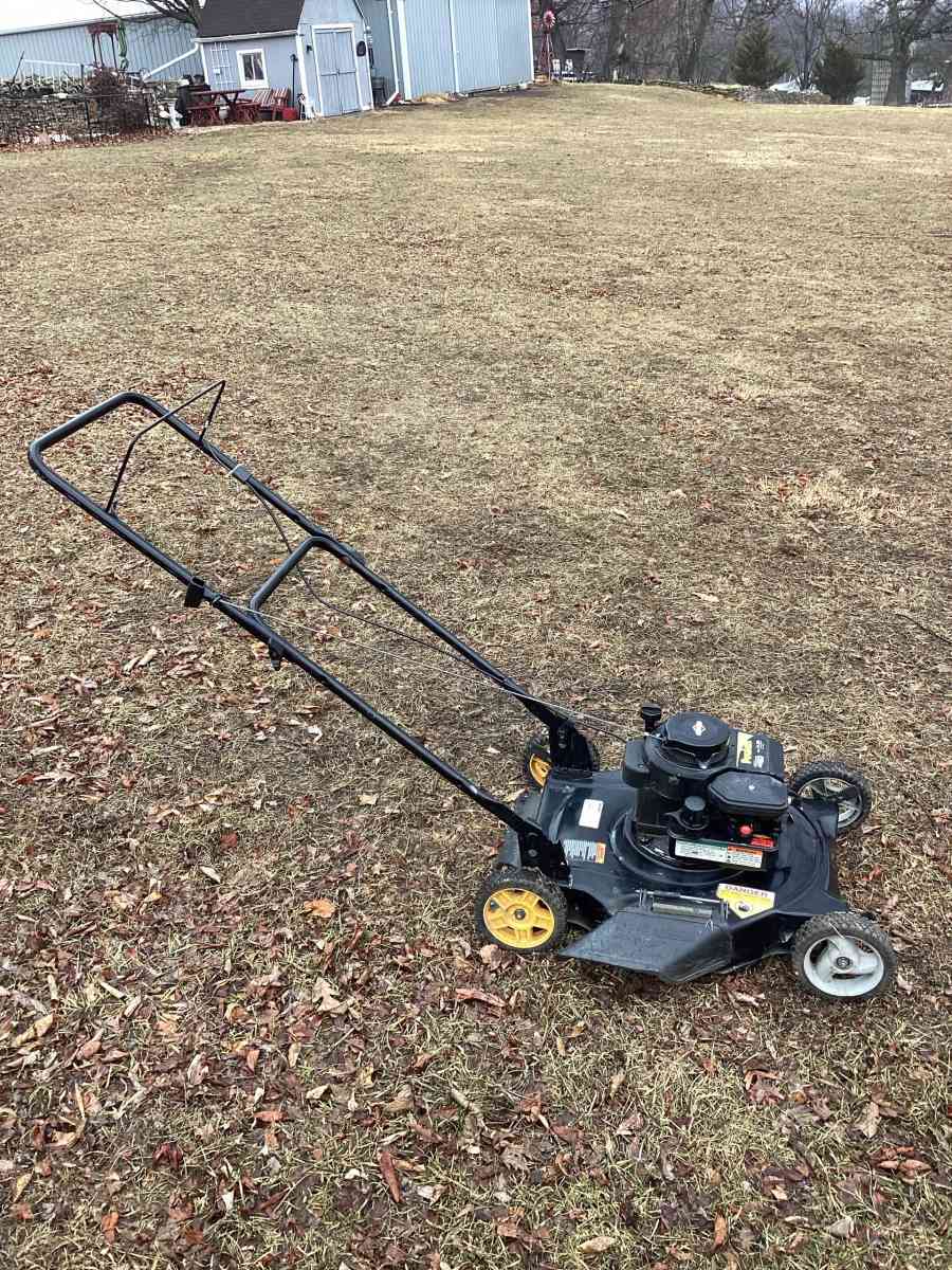 poulan 20inch cut push mower is not a self propelled