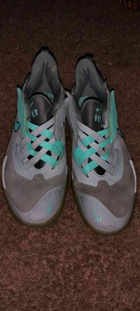 Nike fly