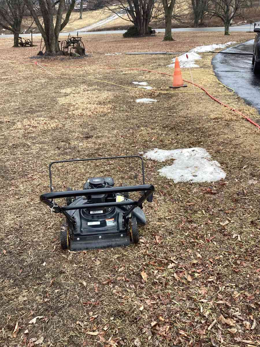 poulan 20inch cut push mower is not a self propelled
