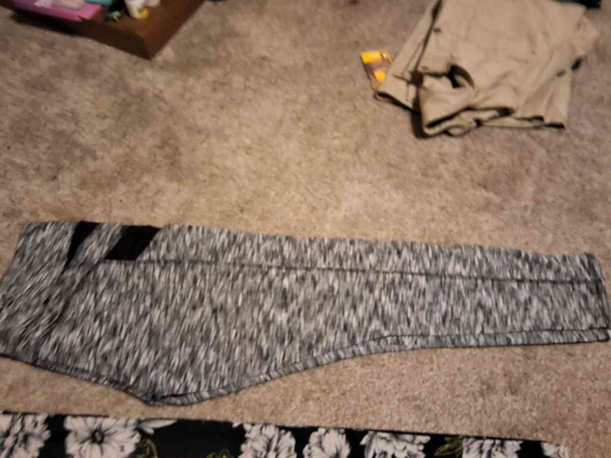 yoga pants