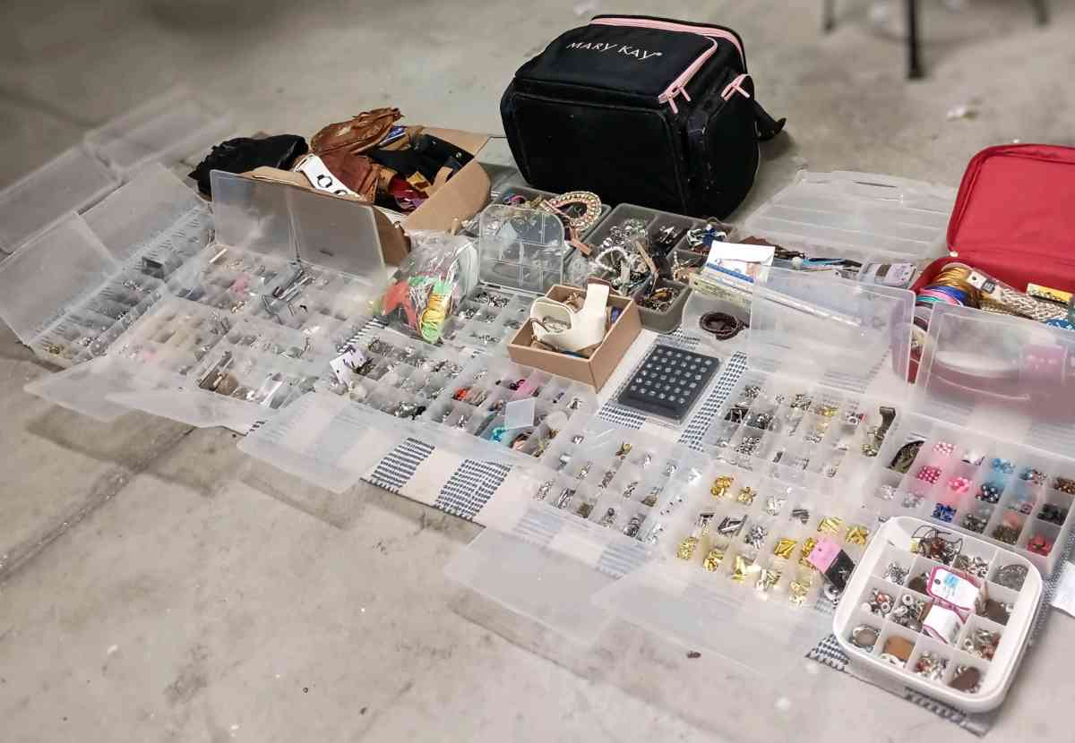 LARGE JEWELRY MAKING SET