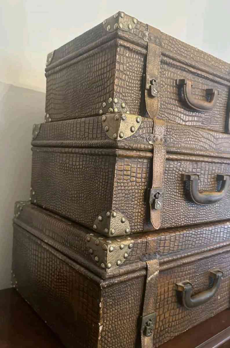3pc Faux Alligator Nesting luggage