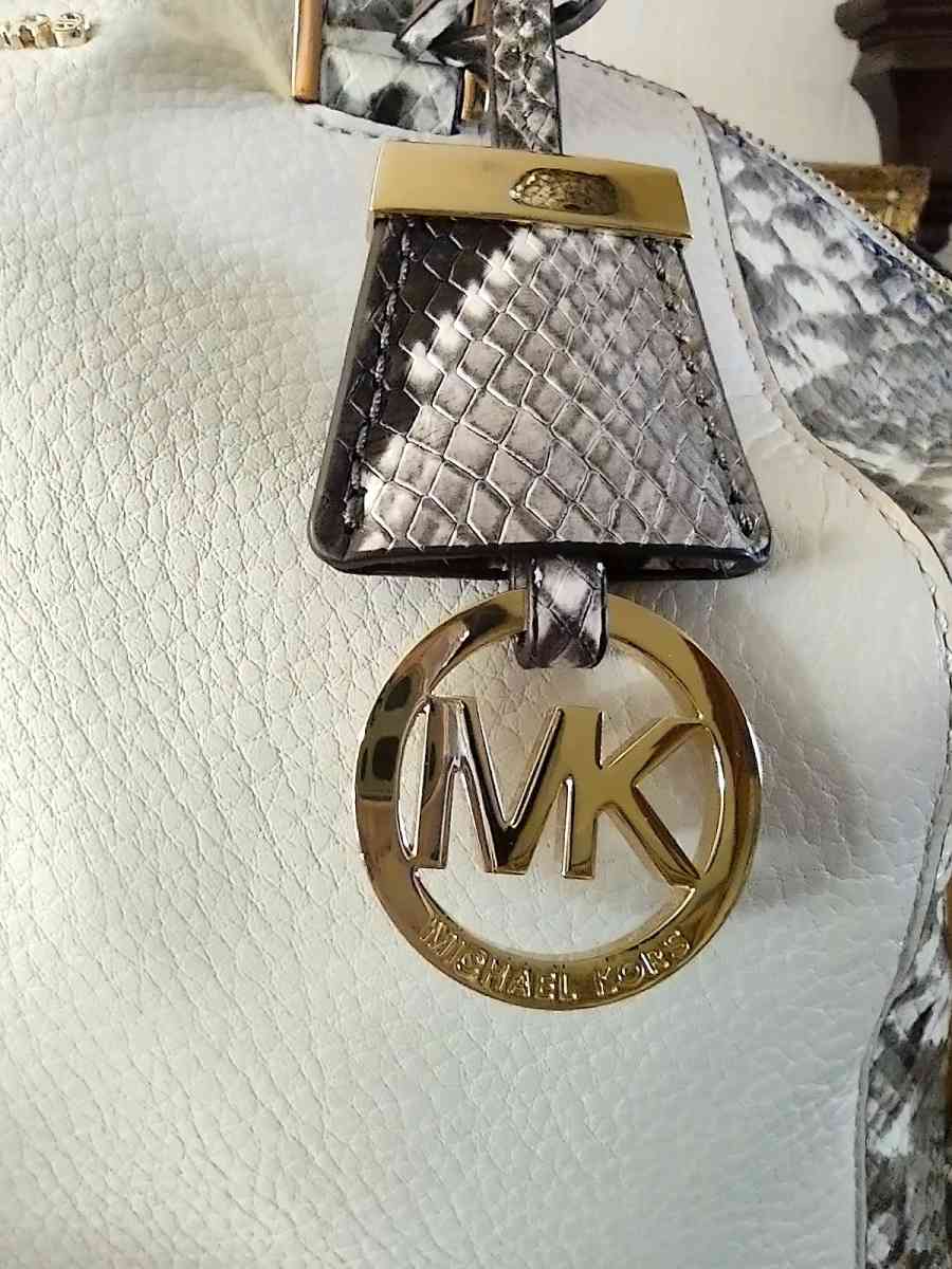 Michael Kors Preowned Dome Satchel White  Python large