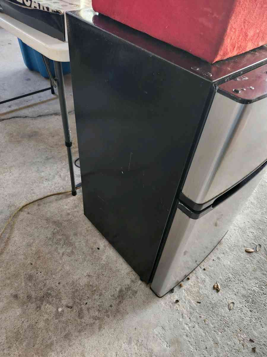 mini fridge