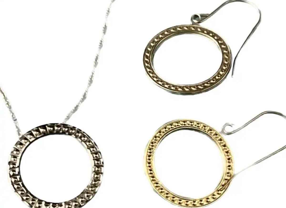 10K Gold Circle Pendant And  Earrings