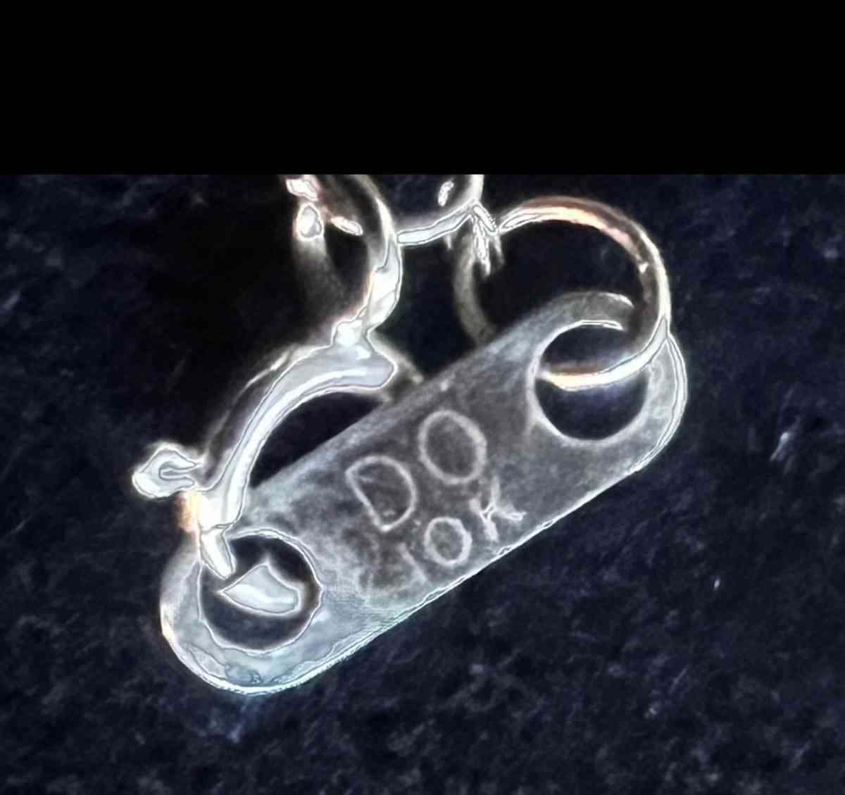 10K Gold Blue Topaz Pendant Necklace