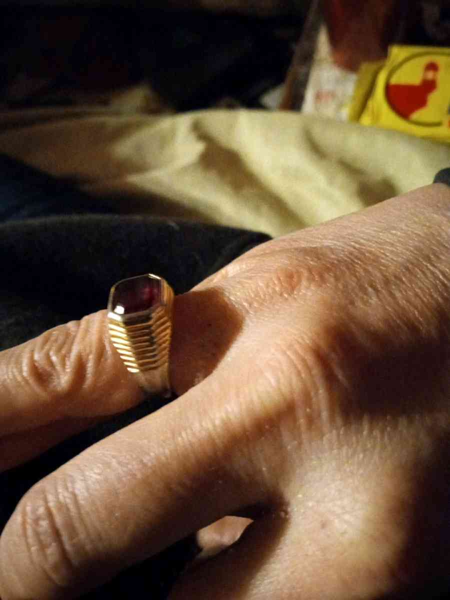 vintage ruby red ring