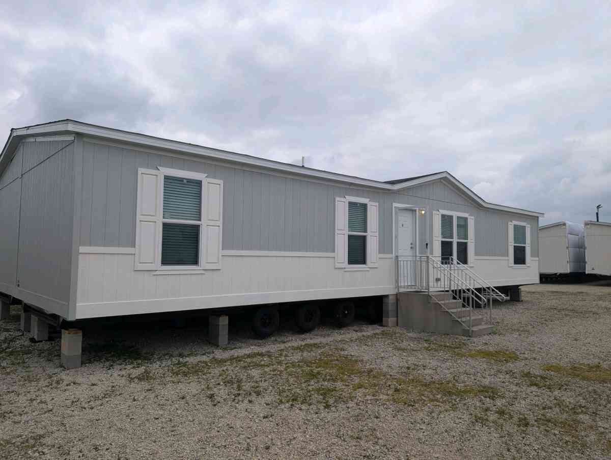 2025 Doublewide with 4 Bedroom and 2 Bathrooms