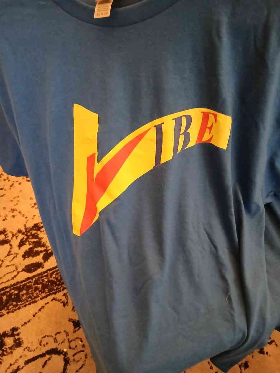 Vibe Music Blue T Shirts Size XL for Men