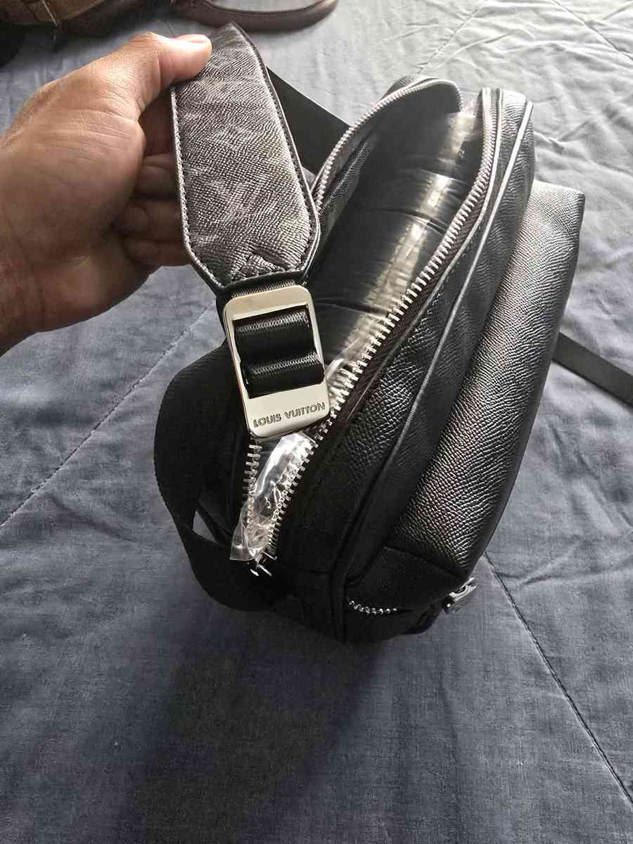 outdoor messenger bag