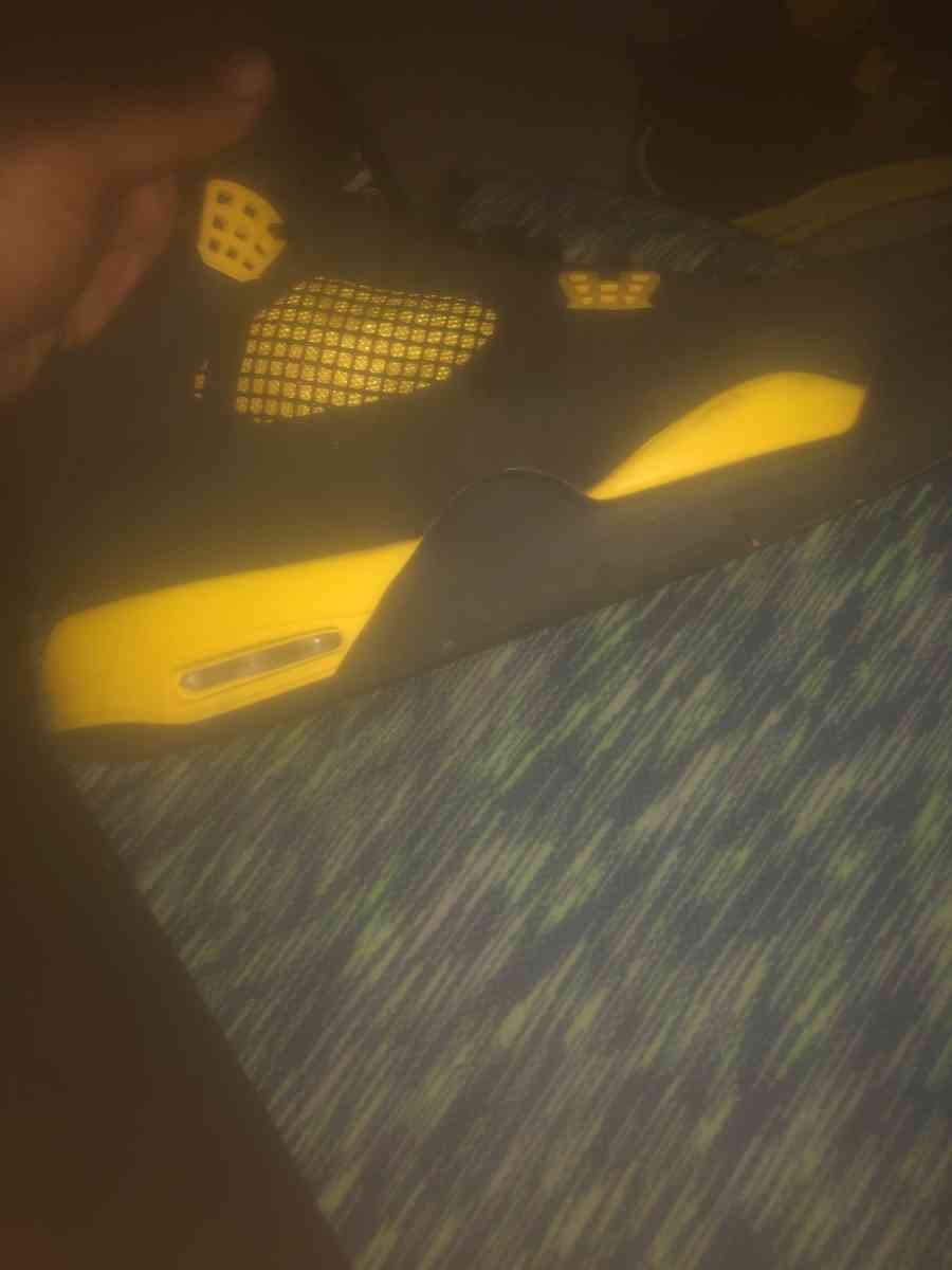 jordan black thunder 4