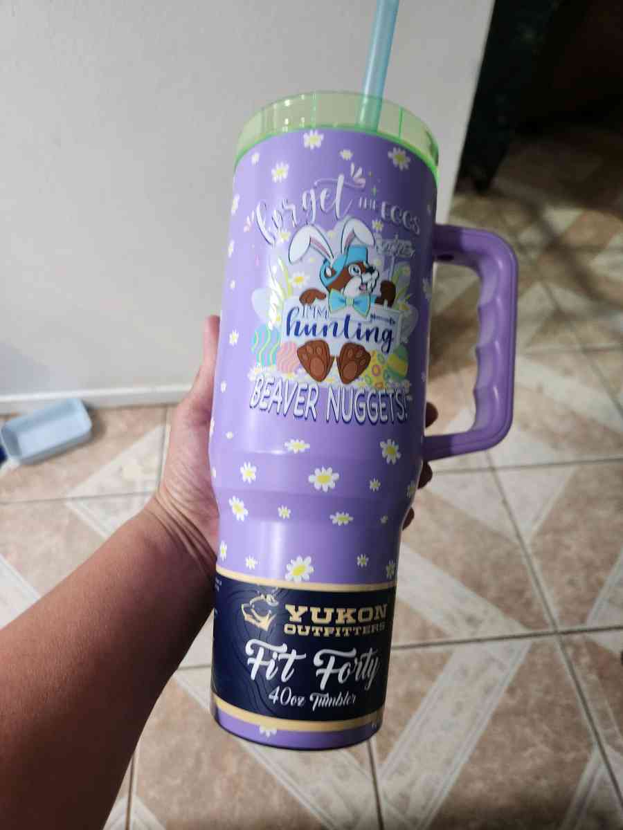 New bucees easter cup