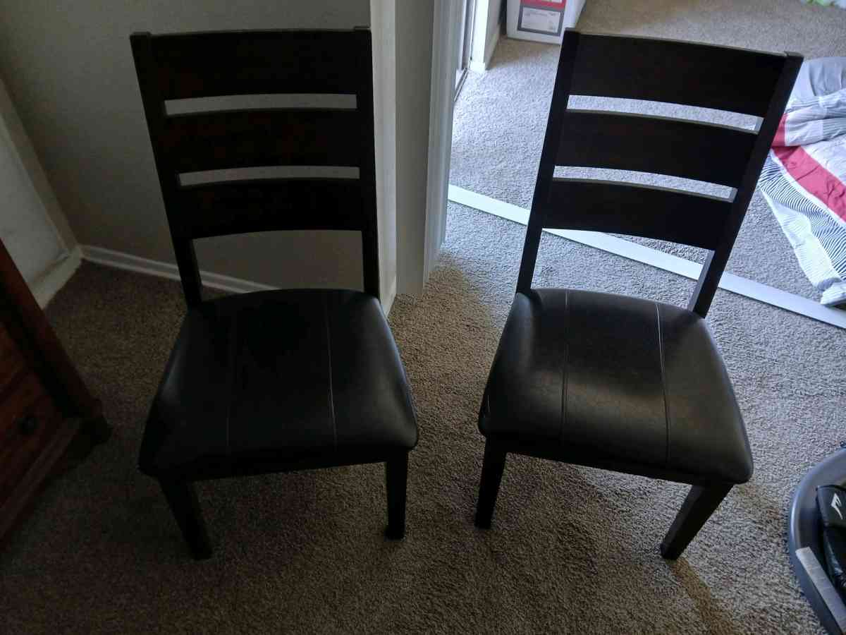2 Dining Chairs