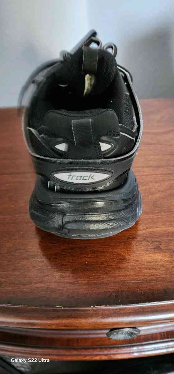 women Balenciaga shoe