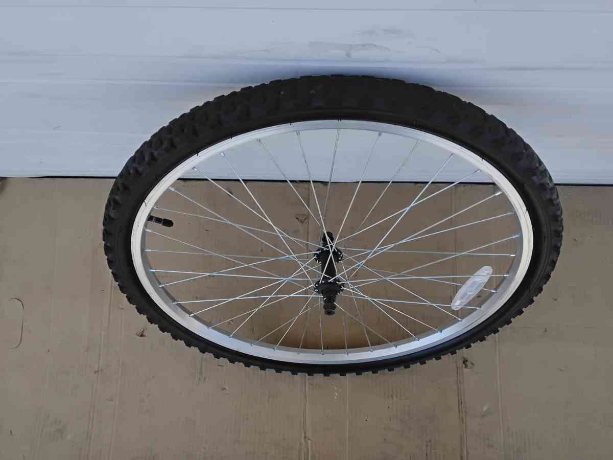Nice Huffty Bicycle Front Wheel and Tire 26 X 195 Like New