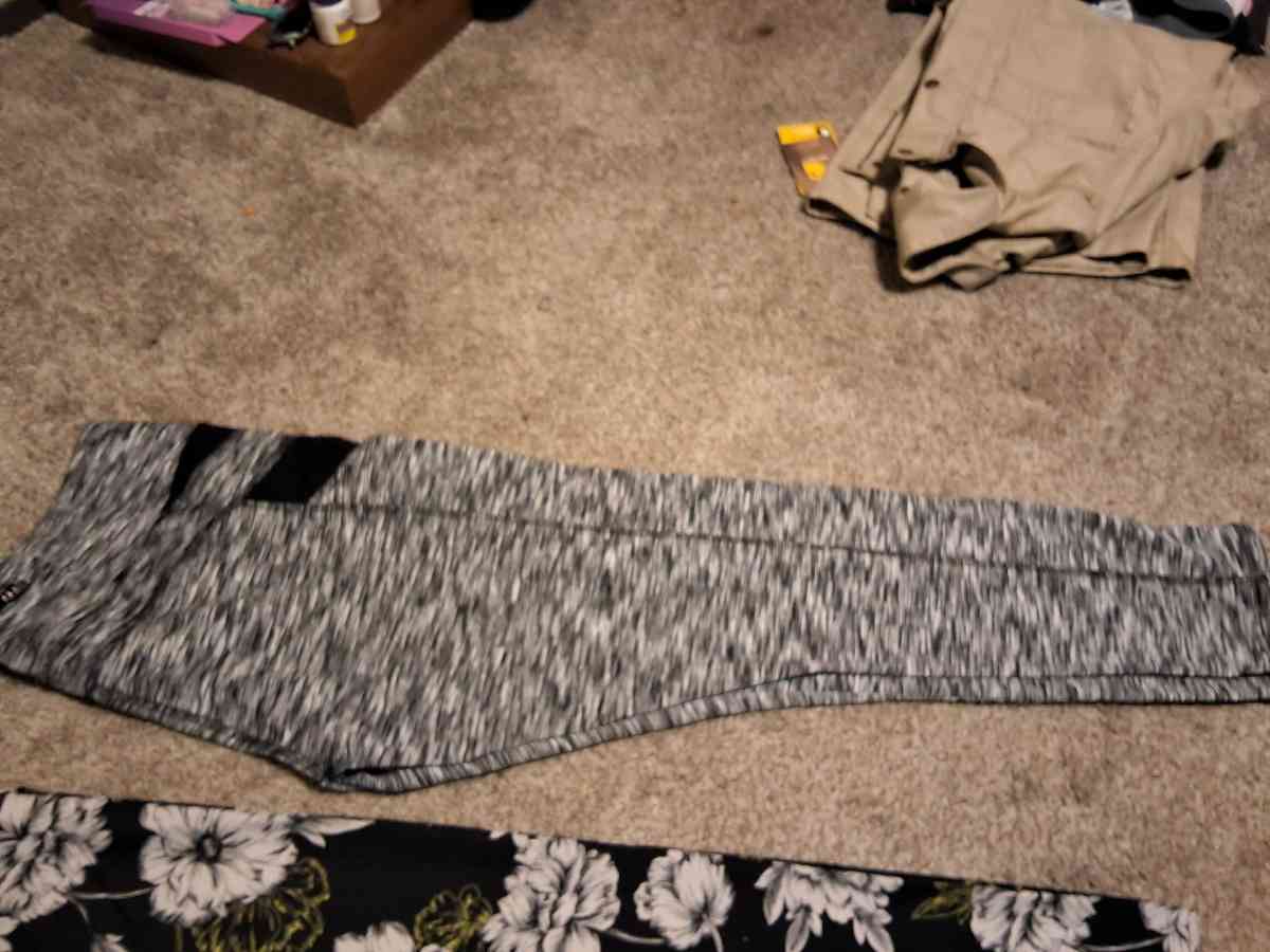 yoga pants
