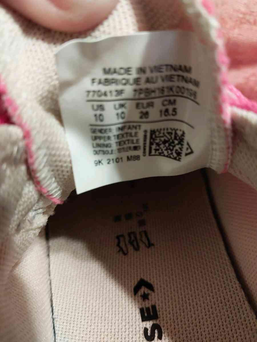 Girls Converse Allstar Chuck Taylors