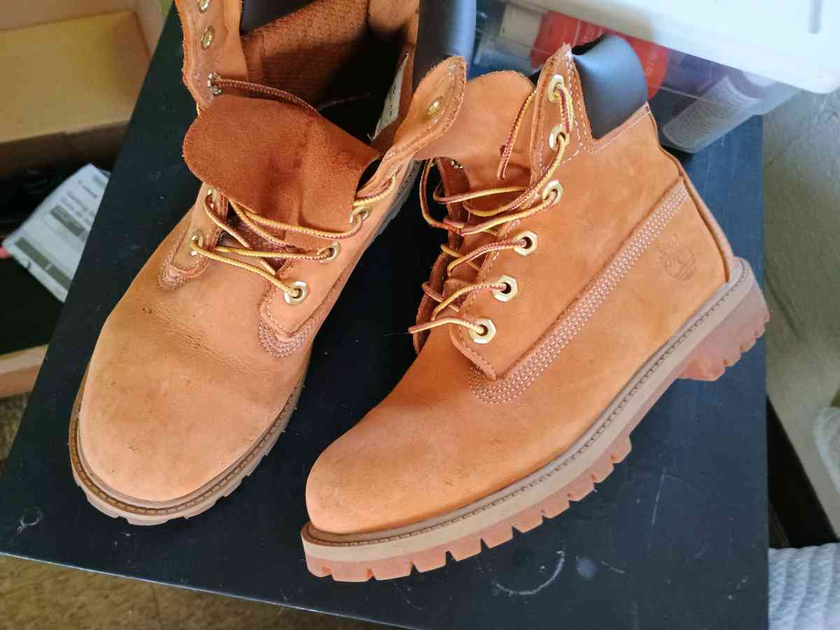 Timberland Boots size 6M Boys