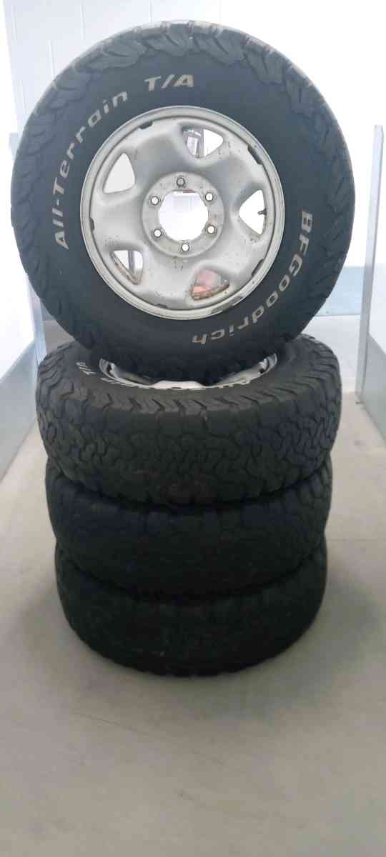set of the 4 tires 24575R16