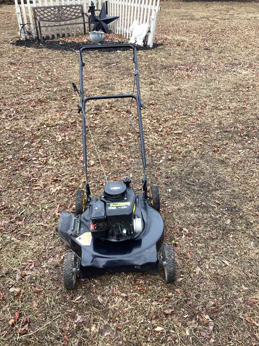 poulan 20inch cut push mower is not a self propelled