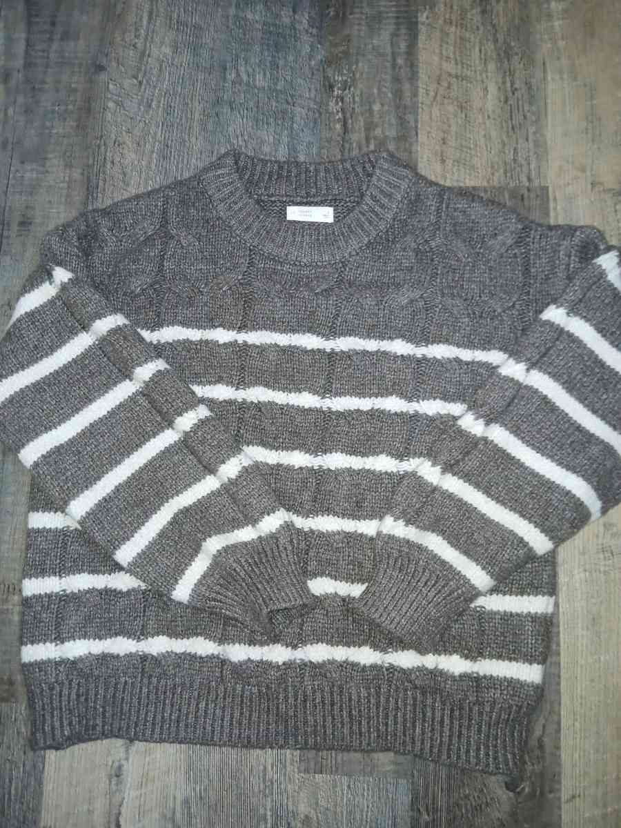 LC Lauren Conrad Size LG Cream and Dark Beige