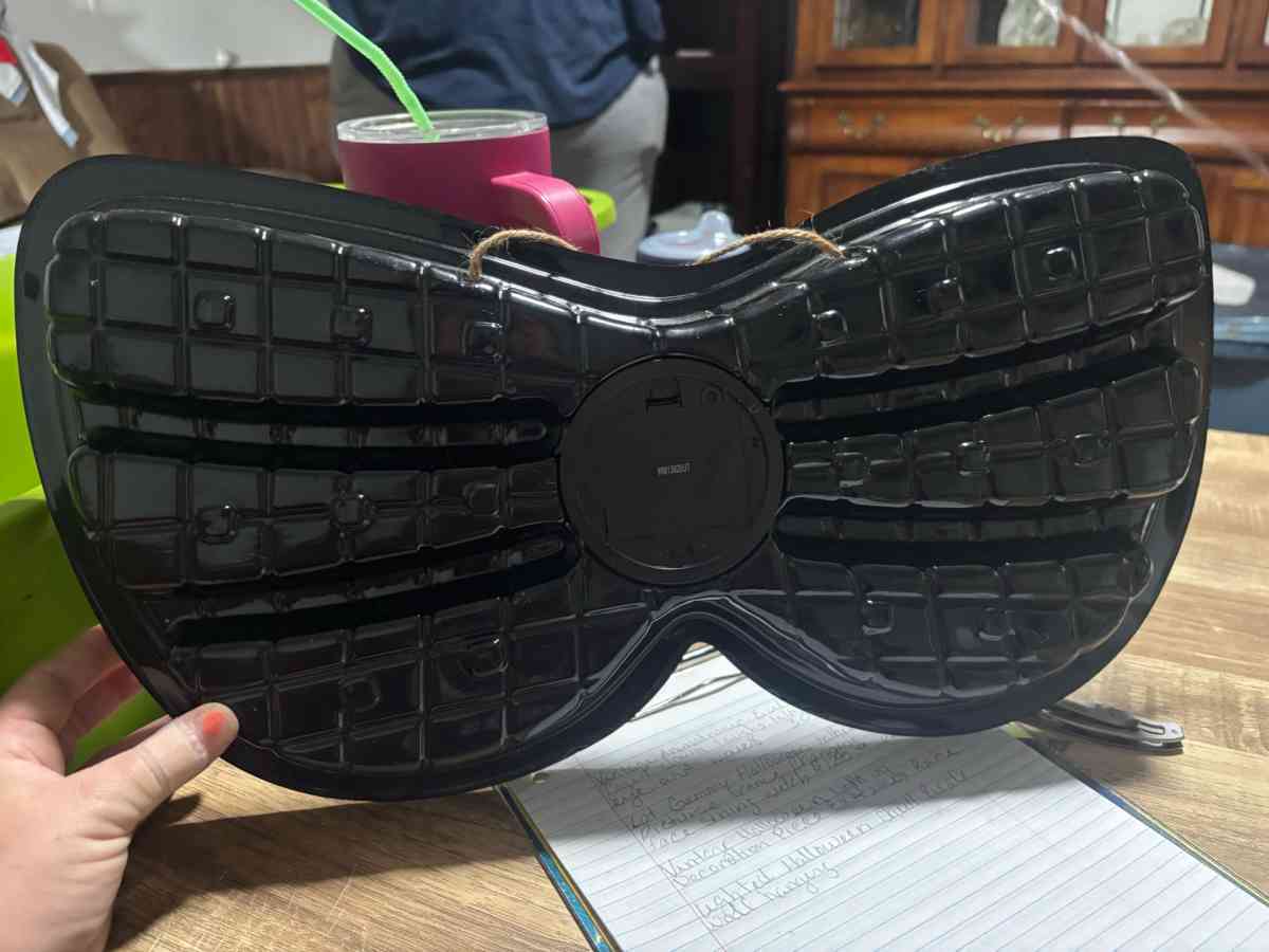 Animated light up eyes