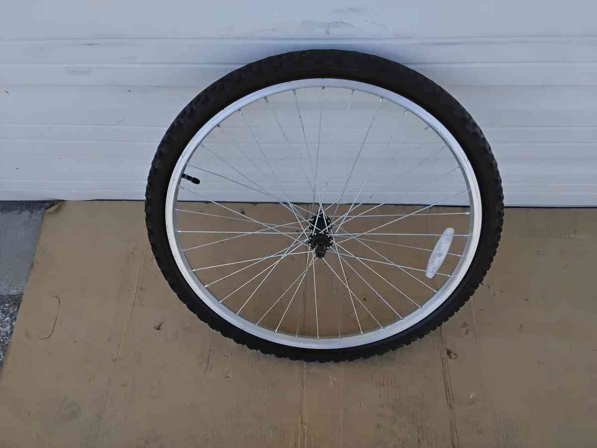 Nice Huffty Bicycle Front Wheel and Tire 26 X 195 Like New
