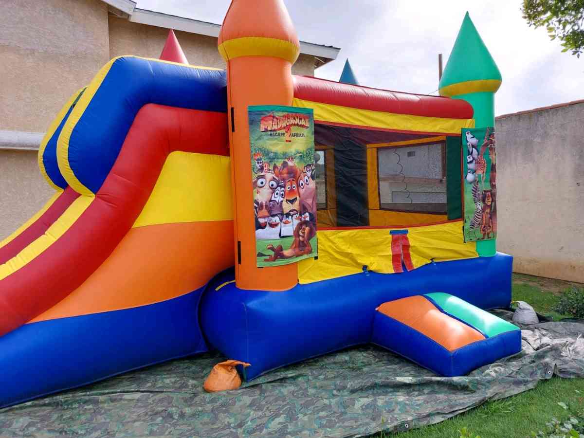 jumpers with slide for rent