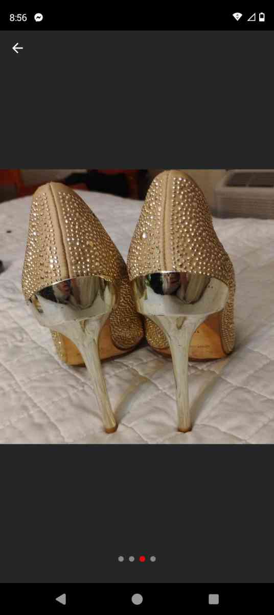 BCBGMAXAZIA size 10 stiletto heels