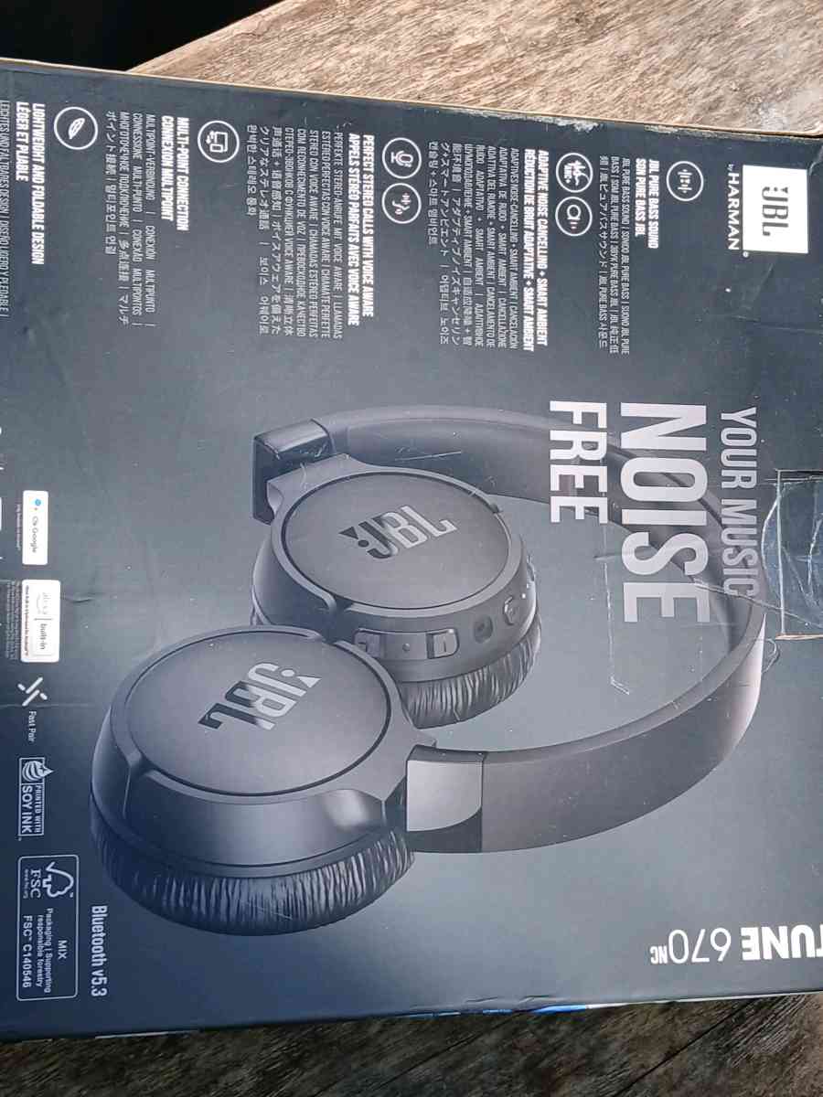 JBL Head Phones