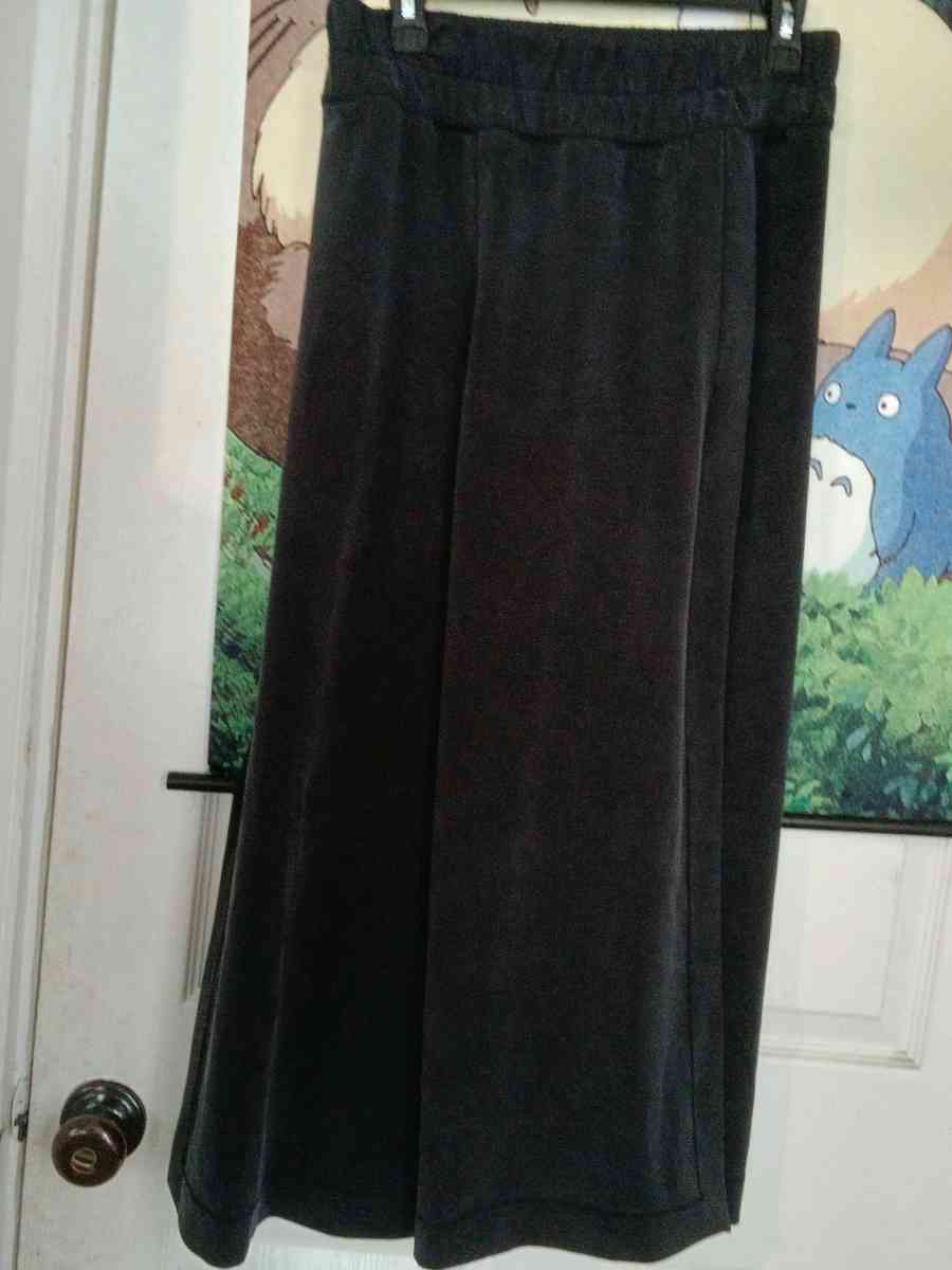 lulu lemon black wide legged sweat pants