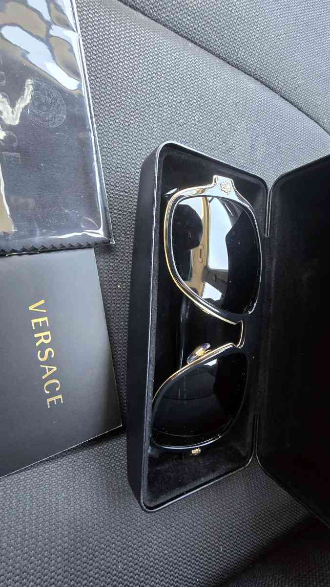 VERSACE BRAND NEW