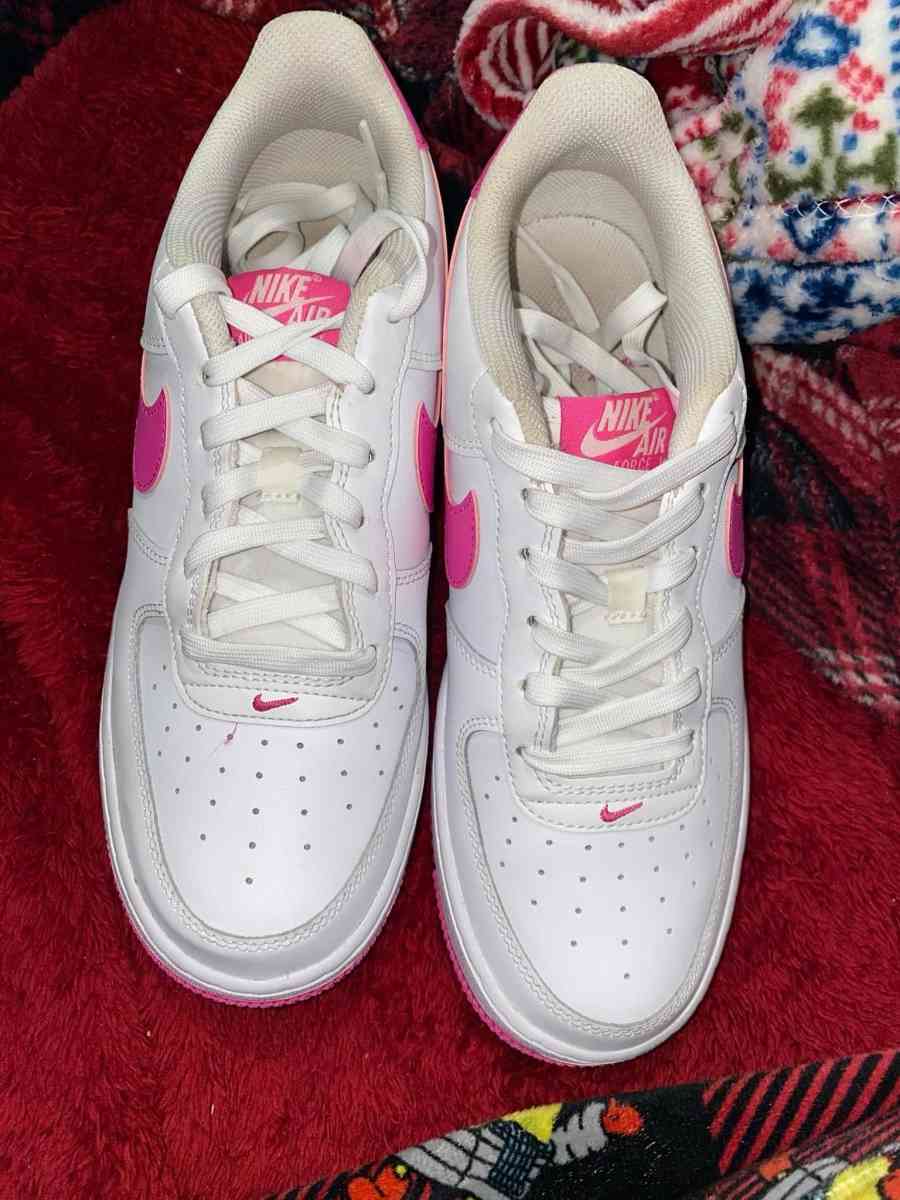 Pink And White Nike