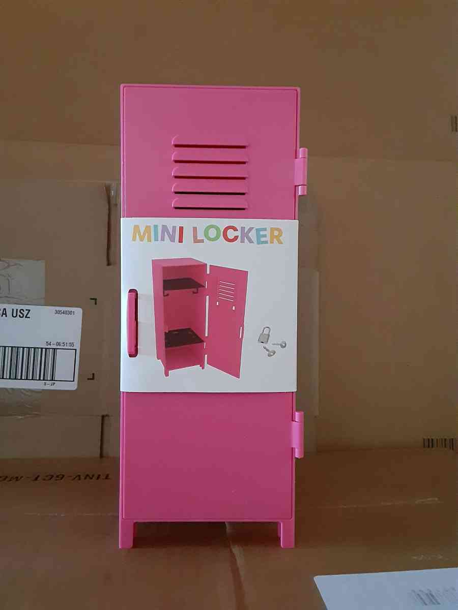 Target Bullseye Pink Mini Locker With Lock And Keys
