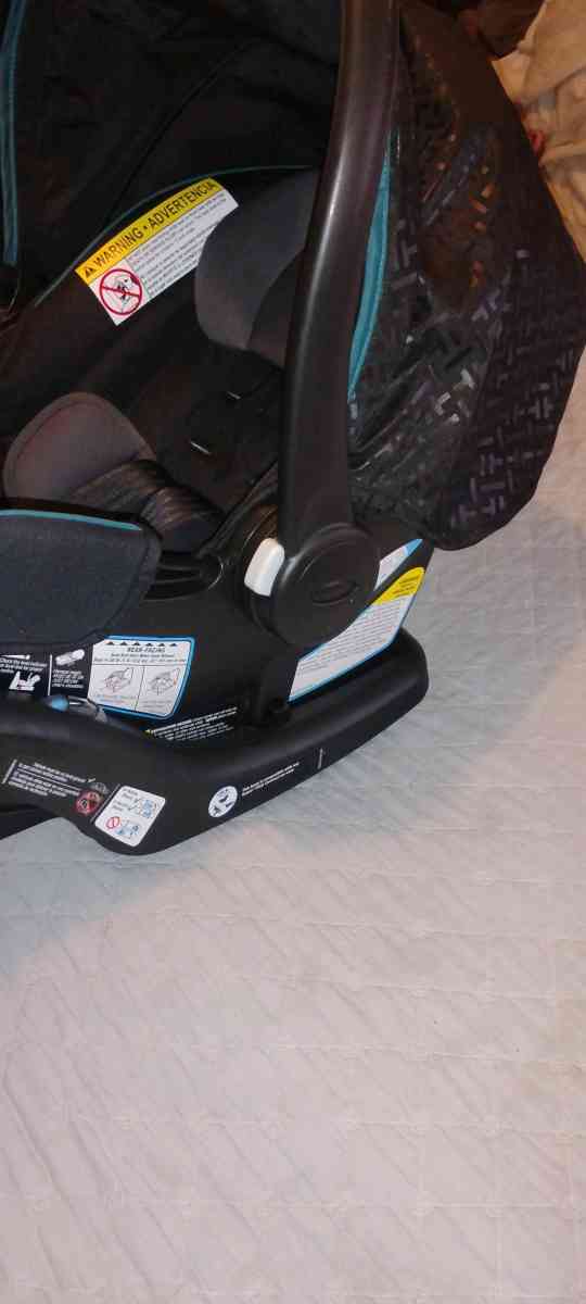 Carseat with Base