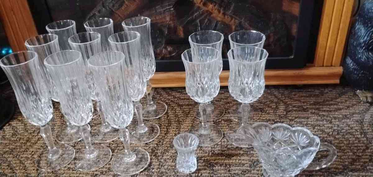 Vintage crystal glasses sugar bowl  toothpick holder