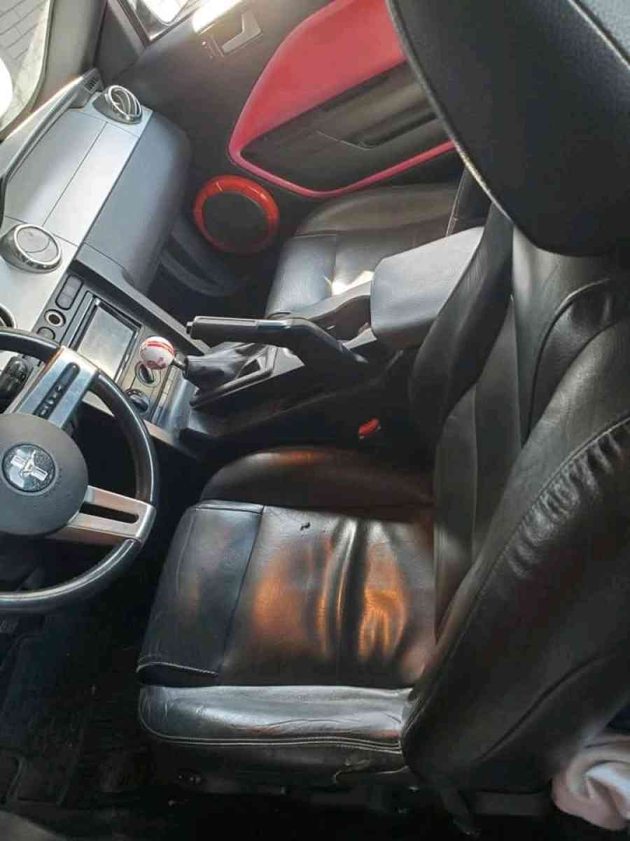 Ford Mustang 2005 standar