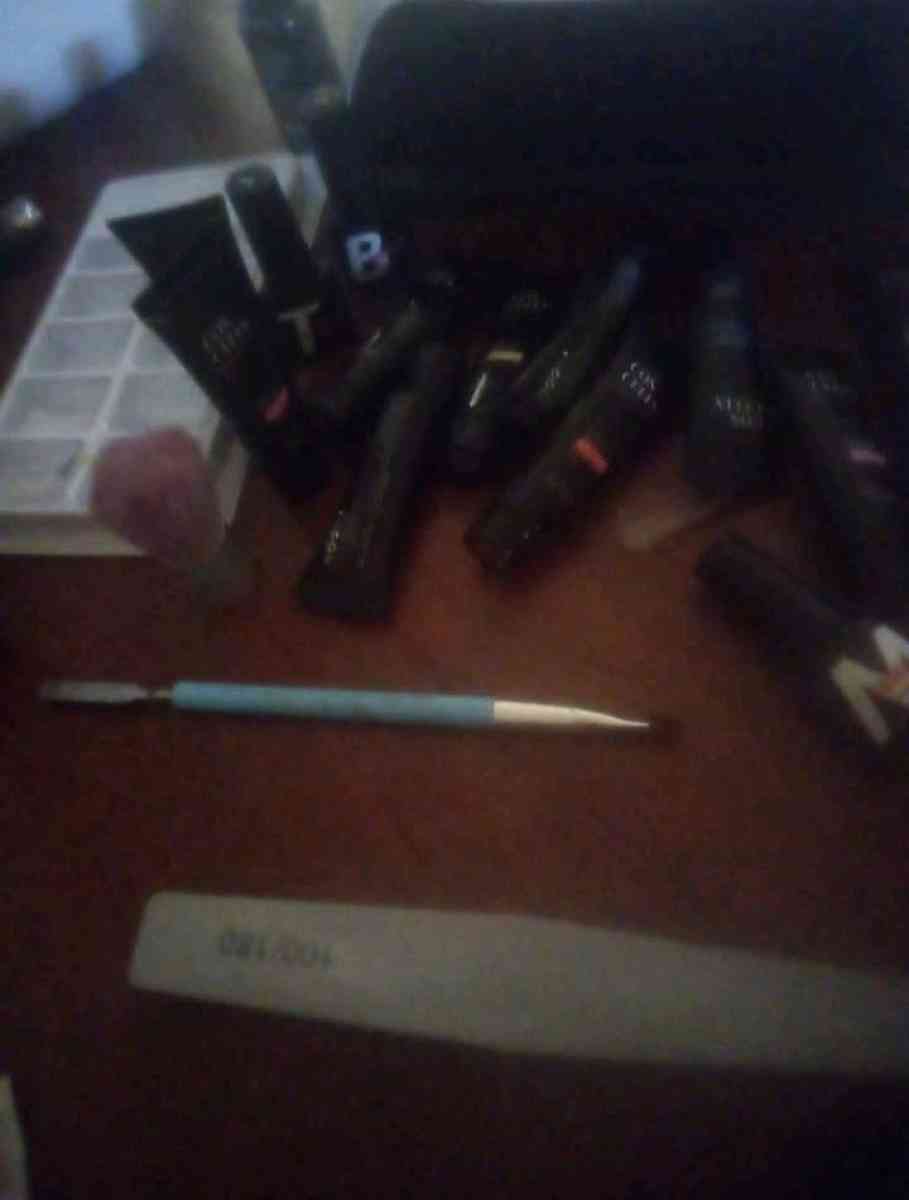 polygel nail kit with a UV lamp