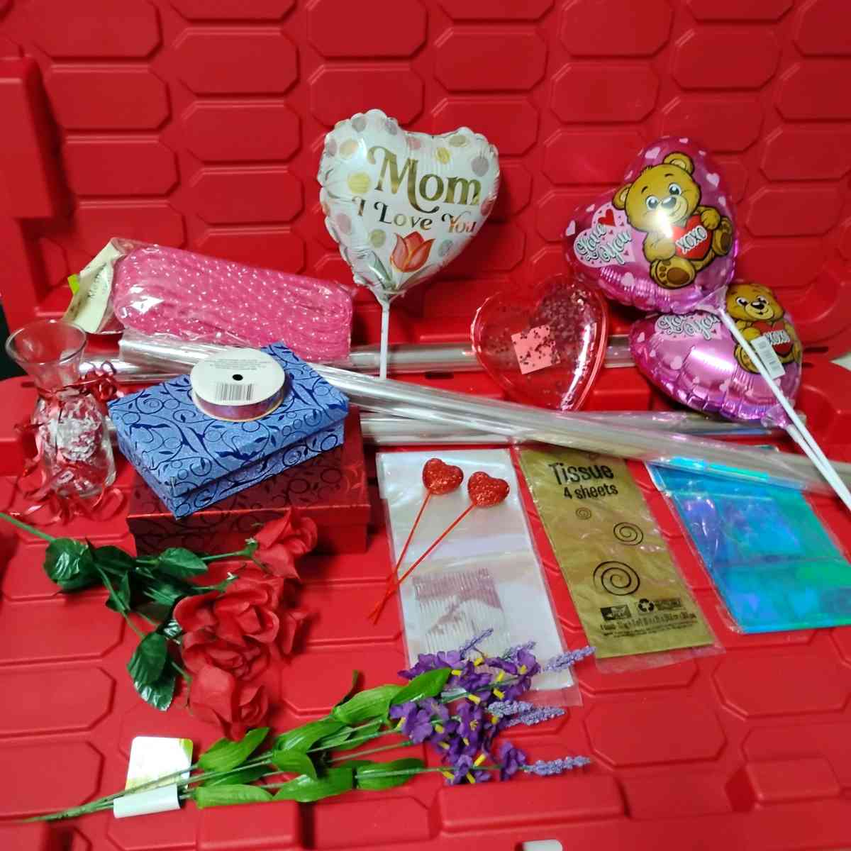 lot of miscilanious craft items