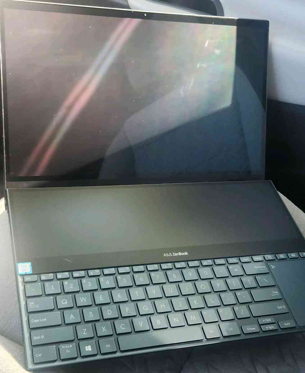 ASUS ZenBook Pro Duo UX581 GeForce RTX 2060