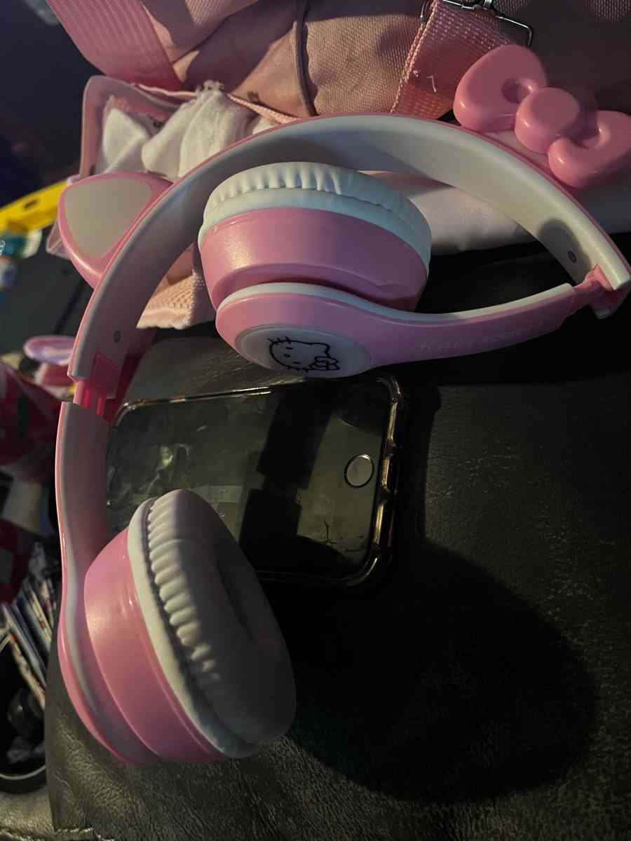kids hello kitty earphones