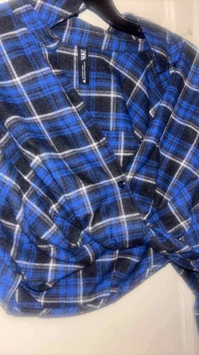 womens Zara button up plaid long sleeve