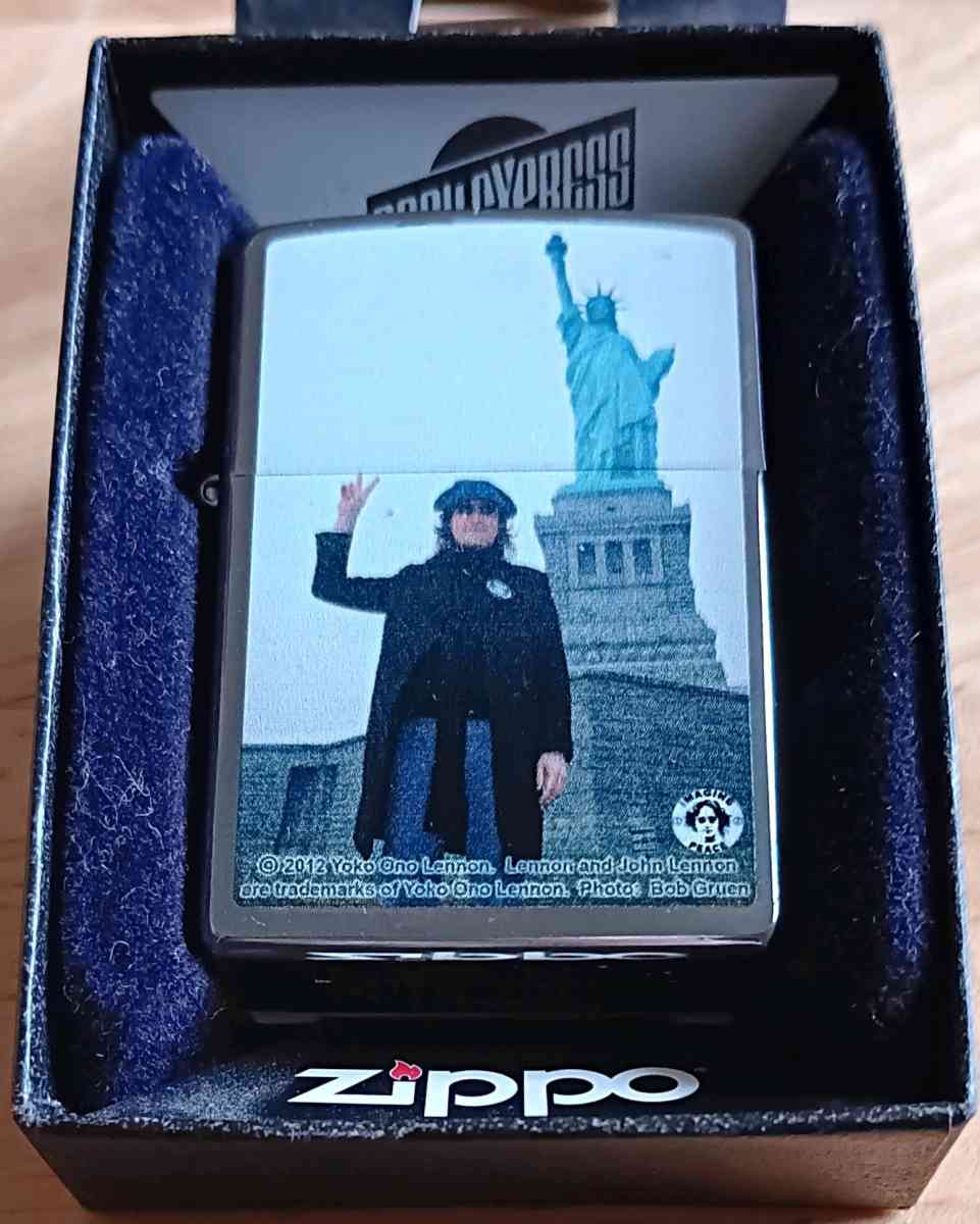JOHN LENNON RARE 2013 ZIPPO LIGHTE STATUE LIBERTY MINT BOX